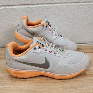 Nike Women's Free XT Everyday Fit Training Running Shoes, White/Orange Size 8.5